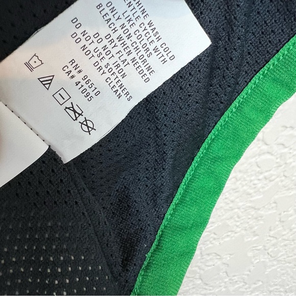 Under Armour Men’s S Loose Windbreaker All Season Gear - Picture 13 of 13